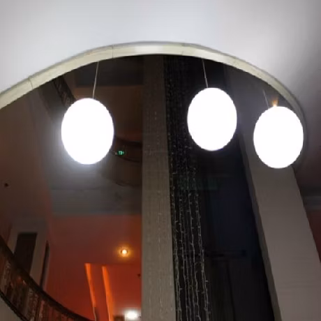 最高の効果 LED 吊り下げ輝くボール手動制御多くのサイズ